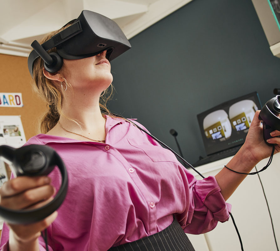 VR use in property marketing. Virtual tours & VR example